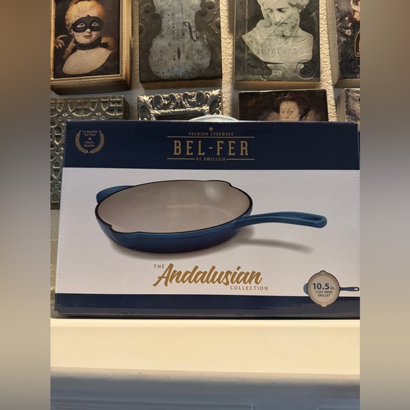 Bel-Fer by‎ Dwell Six  Blue Cast Enameled Cast Iron 10.5 Skillet NIB - Picture 1 of 6